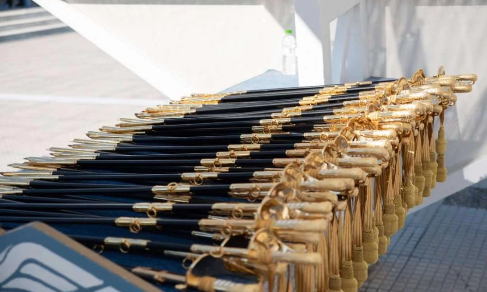 Ορκομωσία νέων ανθυποσμηναγών της ΠΑ - Παρέλαβαν τα ξίφη τους